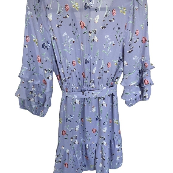 Gilli Lavender Purple Floral Print Surplice Tie Waist 3/4 Sleeve Mini Dress Sz S - Picture 6 of 10